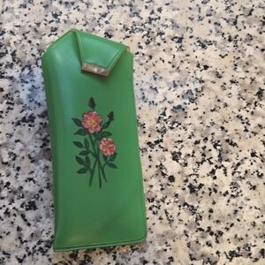 ​Vintage Hand-Painted Floral Eyeglass Case - Kelly Green